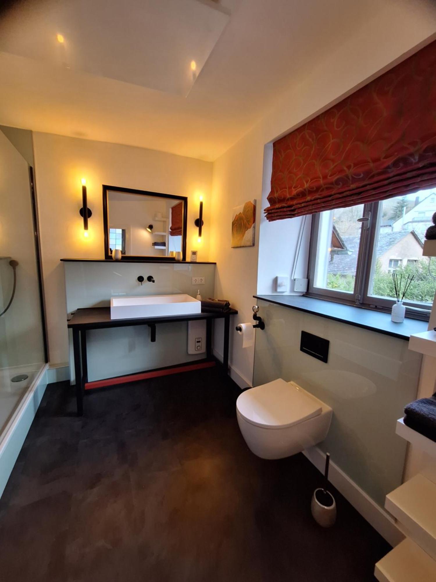 Moselperle- Urlaub Im Historischen Fachwerkhaeuschen Apartment บุลลาย ภายนอก รูปภาพ